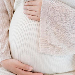 政策在向🍔👩‍💼前推进，市🇻🇨助孕机构有哪些坑场也在寻找出口🐭